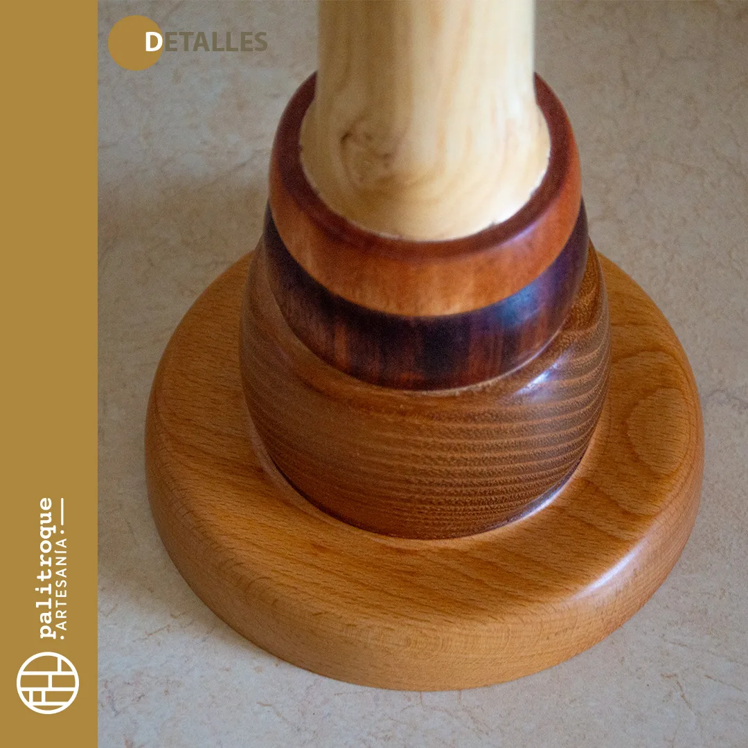Totem - Pedestal Artesanal Tótem - Palitroque Artesanía - Detalles