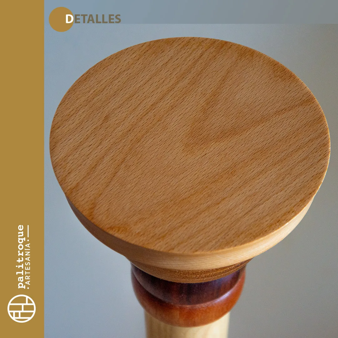 Totem - Pedestal Artesanal Tótem - Palitroque Artesanía - Detalles
